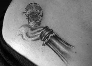 Pezsgő tetoválás