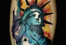 Szabadság-szobor tetoválás