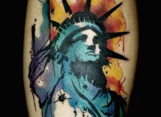 Szabadság-szobor tetoválás